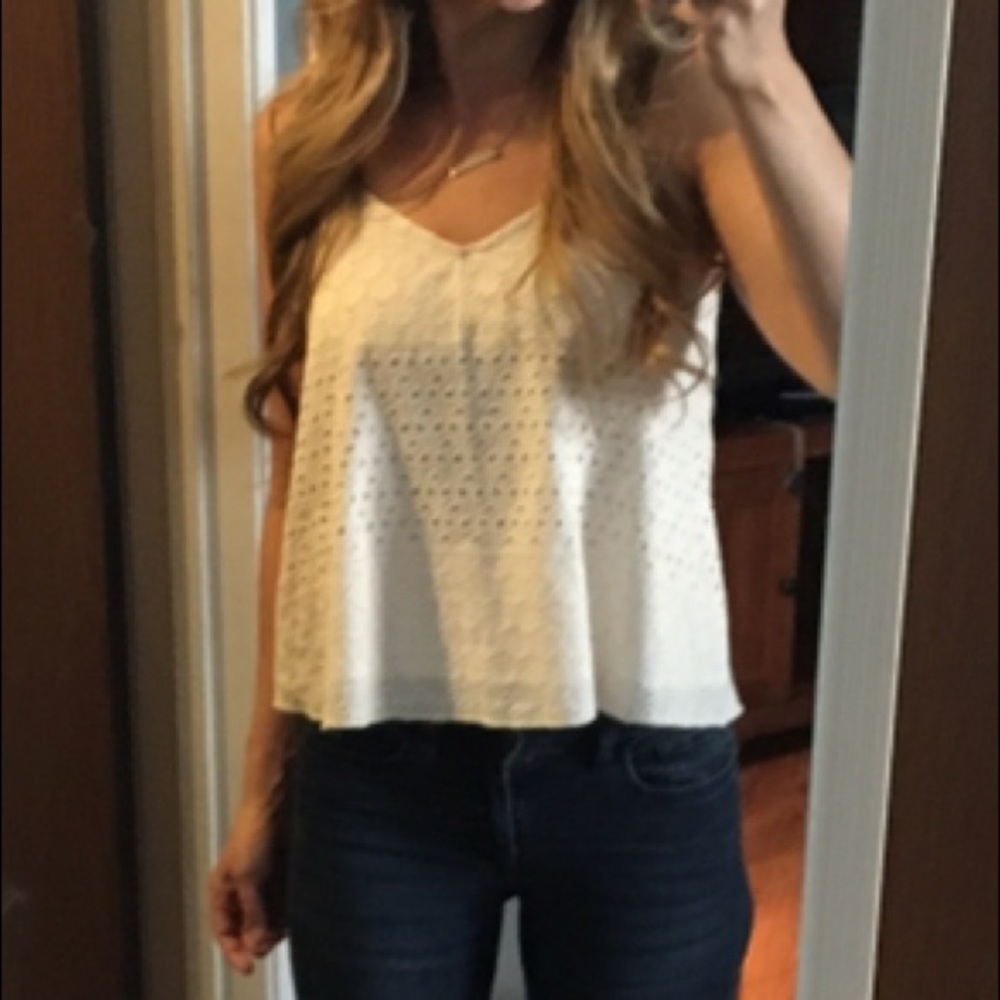 HOLLISTER  White eyelet tank